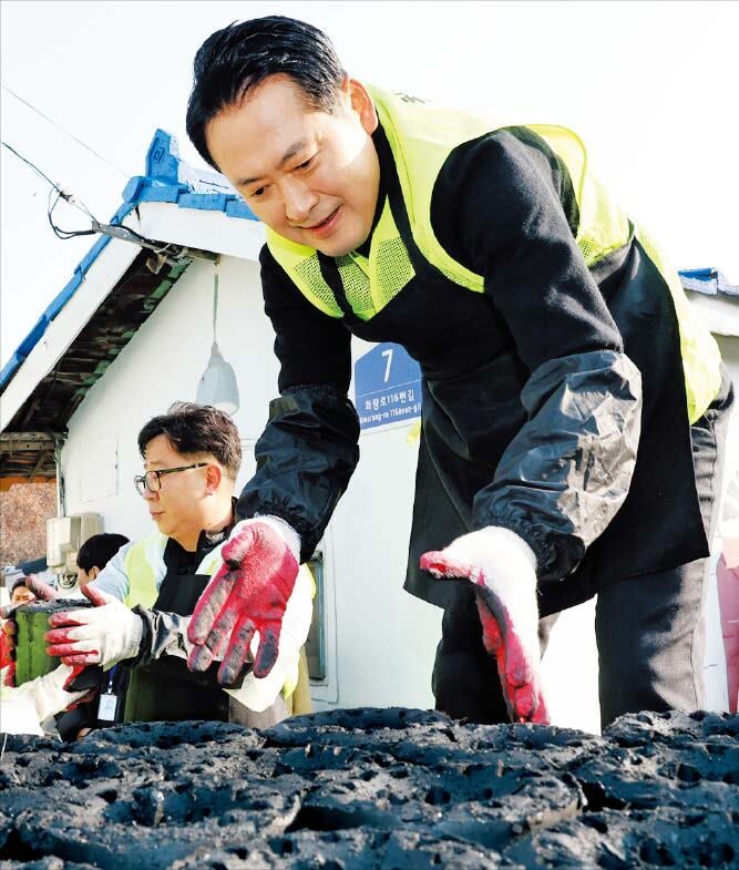 중징계 권고에 반발한 김종혁… 이호선 “계속 그러면 제명”