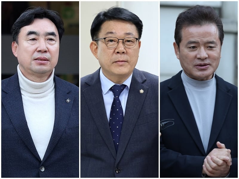 ‘<b>돈봉투</b> 수수’ 민주당 전현직 의원들, <b>2심</b>서 <b>무죄</b>로 뒤집혔다