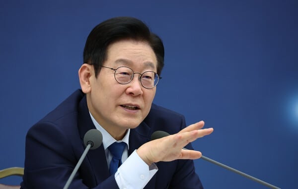 [사설] 과학에 편을 갈라와 놓고 “과학에 왜 편을 가르냐”라니