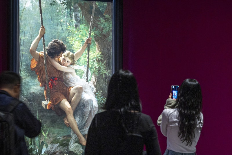 멋진 미래 꿈꾸던 인상파 사이서 아름다운 과거의 낭만을 그리다