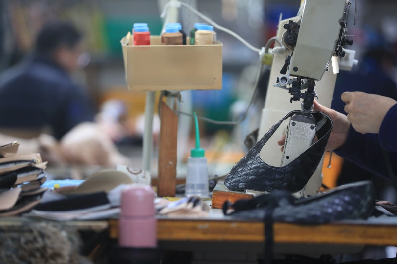 [朝鮮칼럼] 나쁜 일자리는 없다, ‘기초 일자리’라고 부르자