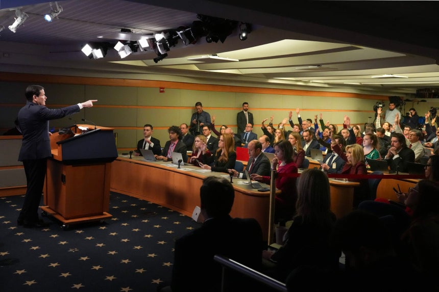 마코 루비오 미국 국무장관이 19일 워싱턴 DC 국무부 청사에서 기자회견을 하고 있다./국무부