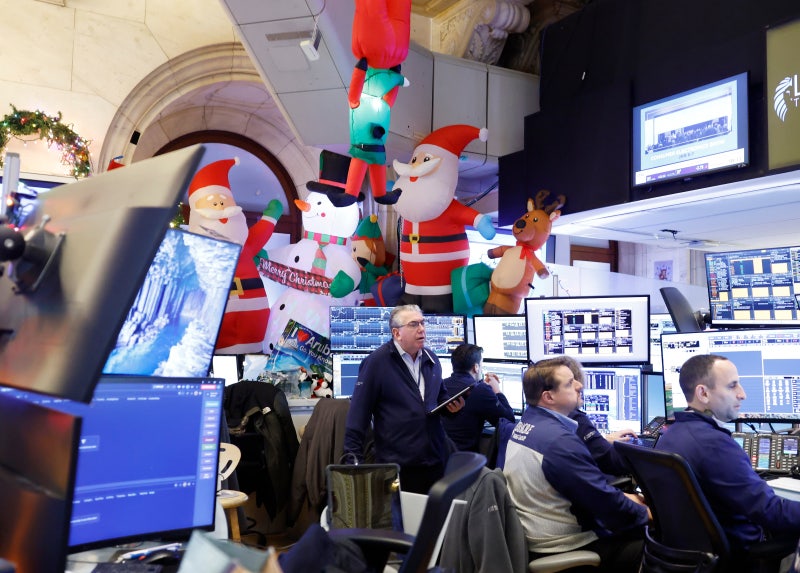 ‘패턴’ 바뀐 한국 투자자… 한·미 주식 나눠 사더니, 이젠 한국 팔고 미국 산다