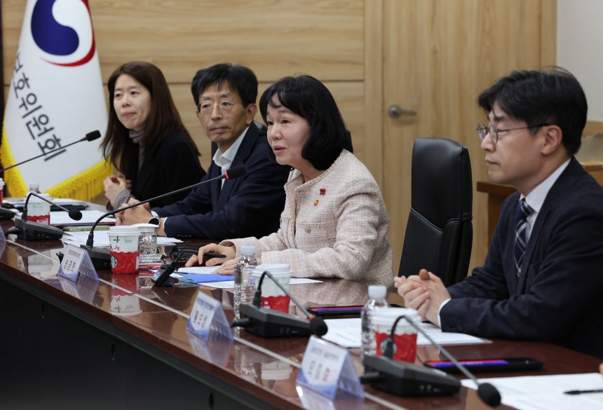 지난 6일 송경희 개인정보보호위원장이 서울 종로구 정부서울청사에서 열린 ISMS-P 인증 개선 회의에서 발언하고 있다./뉴시스