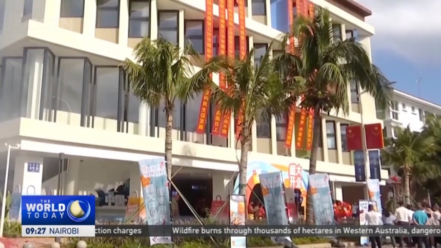 25일 남중국해 파라셀군도의 우디섬에 문 연 '싼사시(三沙市) 상업지구' 쇼핑몰의 전경./CGTN 캡쳐