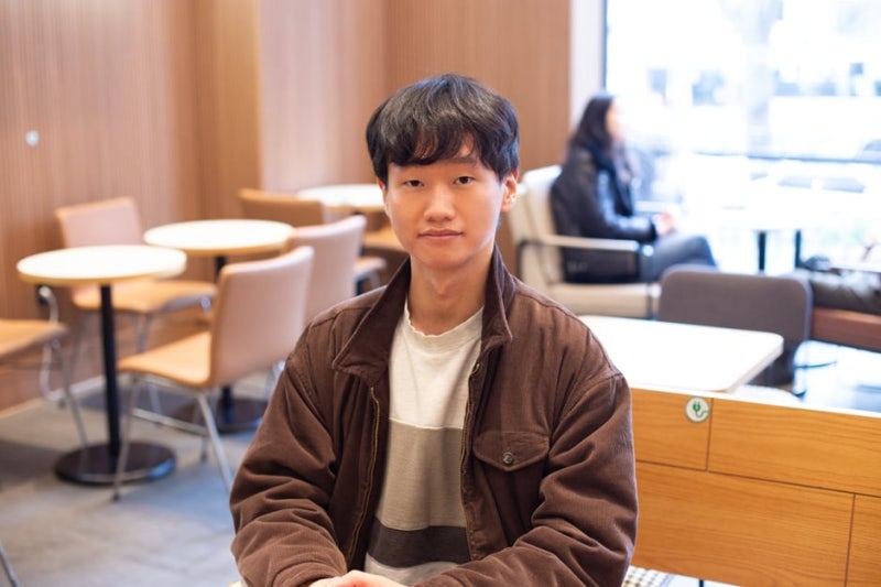 60년 수학 난제 ‘소파 움직이기’ 풀었다 …‘2025년 10대 수학 혁신’에 한국인 연구 포함돼