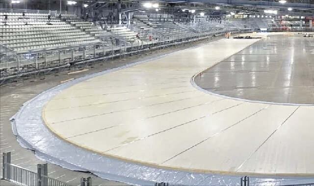 400m 얼음 트랙 만들려고 냉각 파이프 287㎞ 깔았다