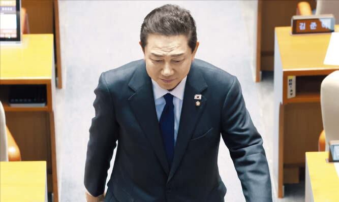 김병기 “제명당하는 한이 있어도 탈당은 안 해”