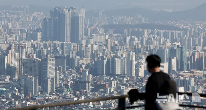 서울 아파트값 작년 8.7% 급등했지만, 14구는 文정부 시절 고점도 회복 못했다