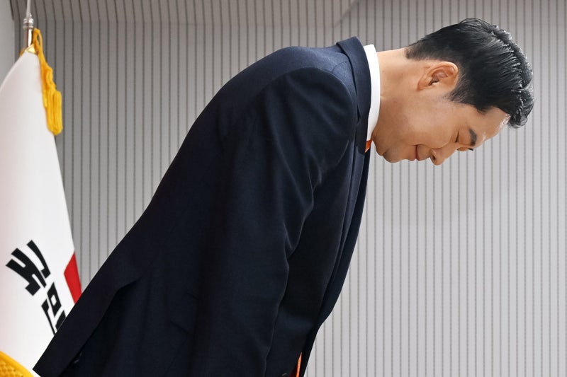 [사설] 1년 걸린 계엄 사과, 예상 넘는 통합해야 국민 신뢰 얻을 것