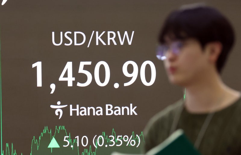 [朝鮮칼럼] 환율 안정, 투자 유치 외에는 길이 없다