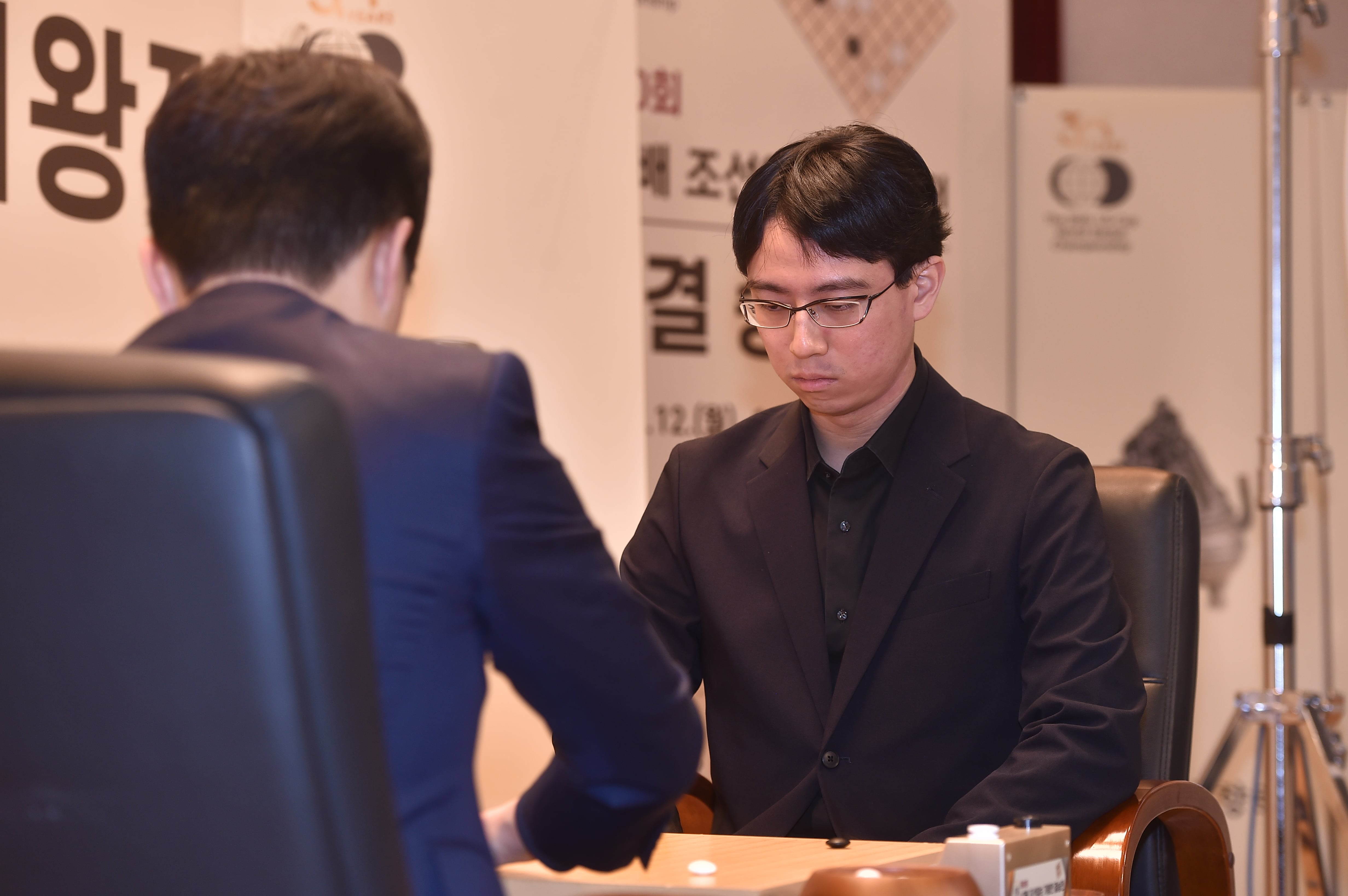 日 바둑 자존심 이치리키, 신민준 상대로 기적 같은 역전승