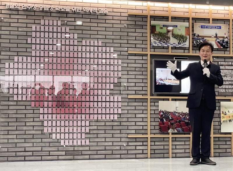 [기자의 시각] 침묵하는 어제의 경찰들