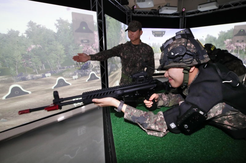 256만명 예비군 표심 잡기? 靑 “훈련 보상비 너무 적다”