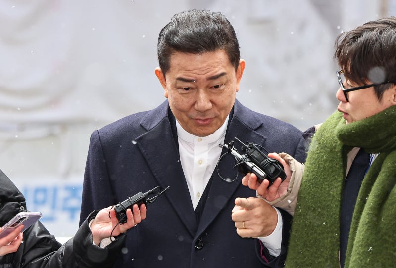 [단독] 김병기 “차남이 관심 있다”… 숭실대 총장에 직접 편입 청탁 의혹