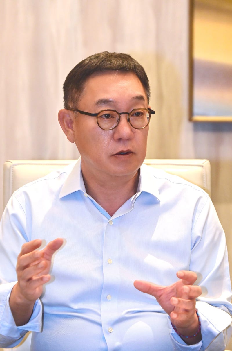 LG CNS 현신균 “2년 후 생산 라인에 로봇 본격 투입”