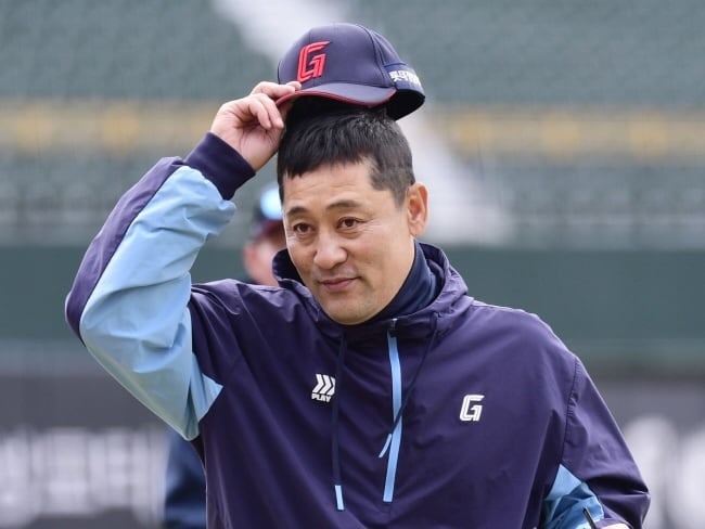 ‘국가대표 유격수’ <b>김민재</b> 현 롯데 코치 별세