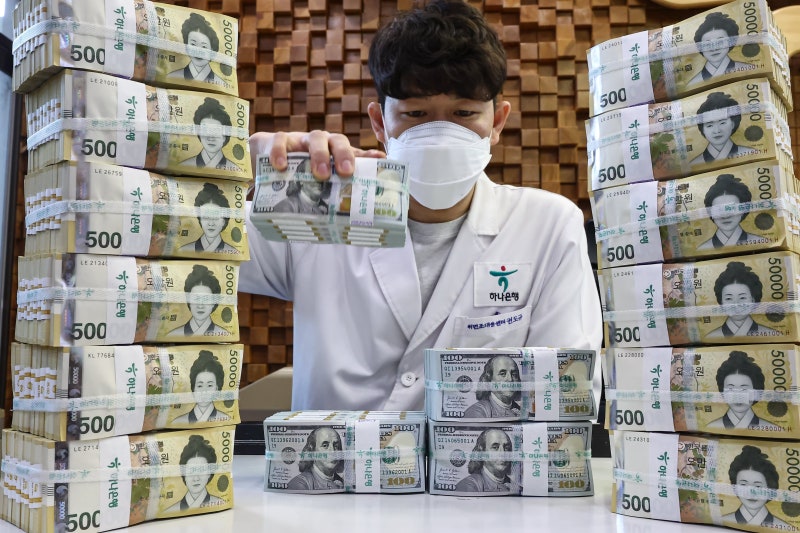 GDP 대비 ‘M2’ 비율 美의 2배… ‘돈 너무 풀렸다’ 논란