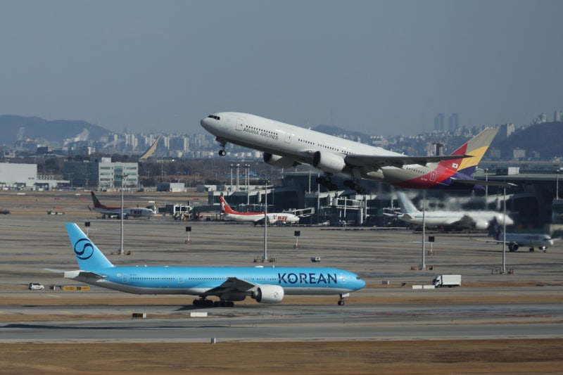 [단독] 국내서 우리 비행기 탈 때 앞으로는 창문덮개 꼭 여세요