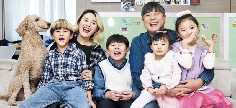 “마주보고 스쿼트 20회 실시”… 운동 가족의 화해법