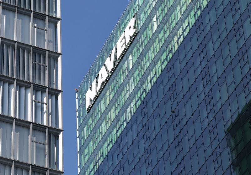 네이버, 역대 최대 실적...매출 12조, 영업익 2조 벽깼다