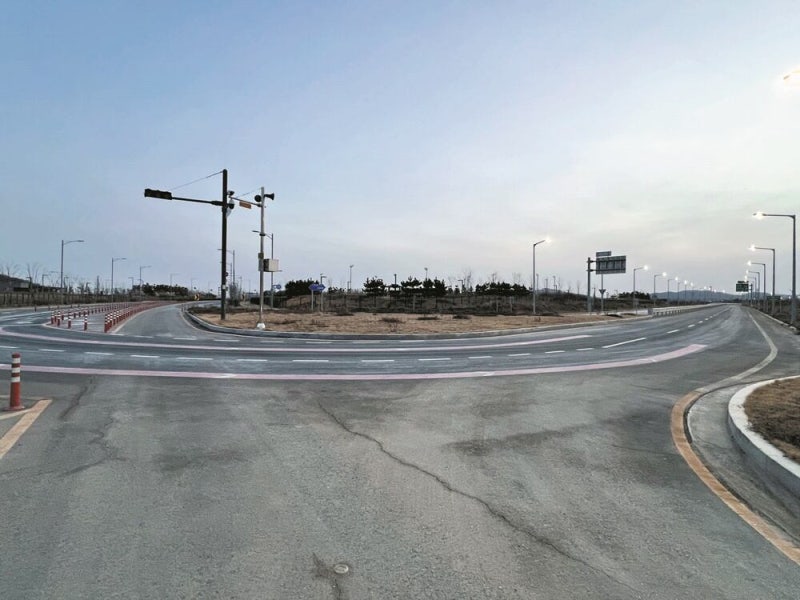 영종대교 아래 바다에 복합 관광단지 조성… 2兆 프로젝트 좌초 위기