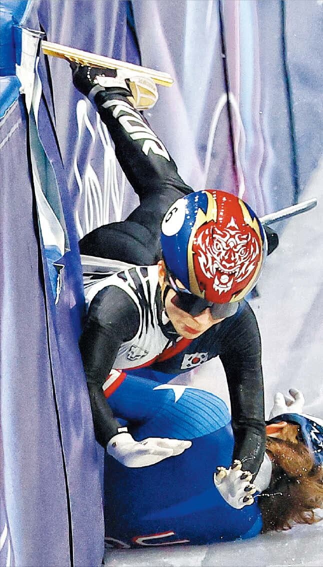 쇼트트랙 혼성계주, 이런 불운이