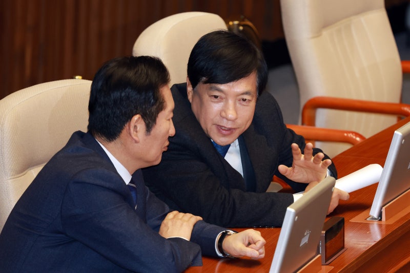 與 검찰 대응 위원장에 이성윤 앉히자, 친명 “말도 안돼”