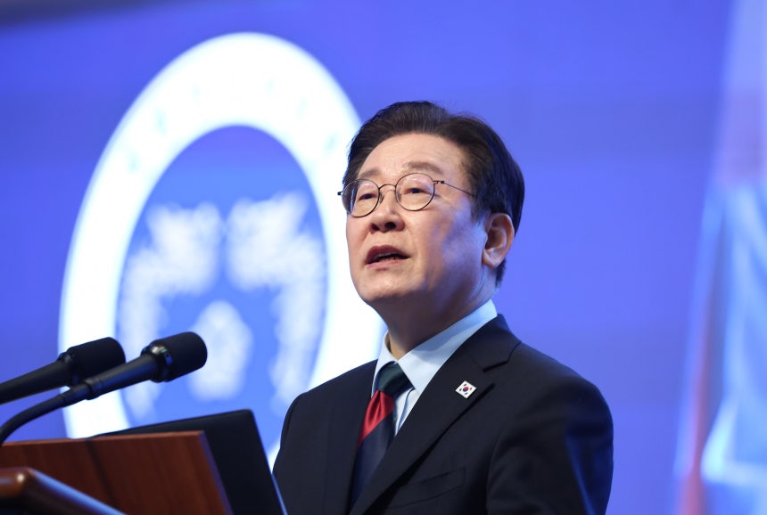 이재명 대통령이 지난 20일 한국과학기술원(KAIST)에서 열린 학위수여식에서 축사를 하고 있다./뉴스1