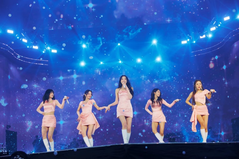 “여러분이 믿어주면 더 하겠다” 15주년 에이핑크의 눈물