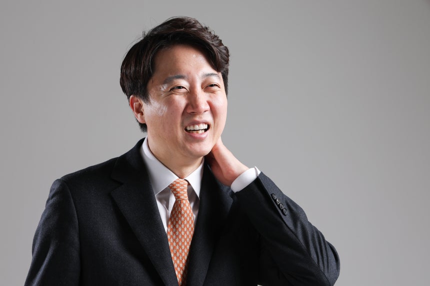 12일 서울 중구 조선일보 스튜디오에서 개혁신당 이준석 당대표가 본지와 인터뷰하고 있다. / 고운호 기자