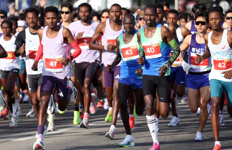 [기자의 시각] ‘육상직 공무원’ 된 한국 男 마라톤