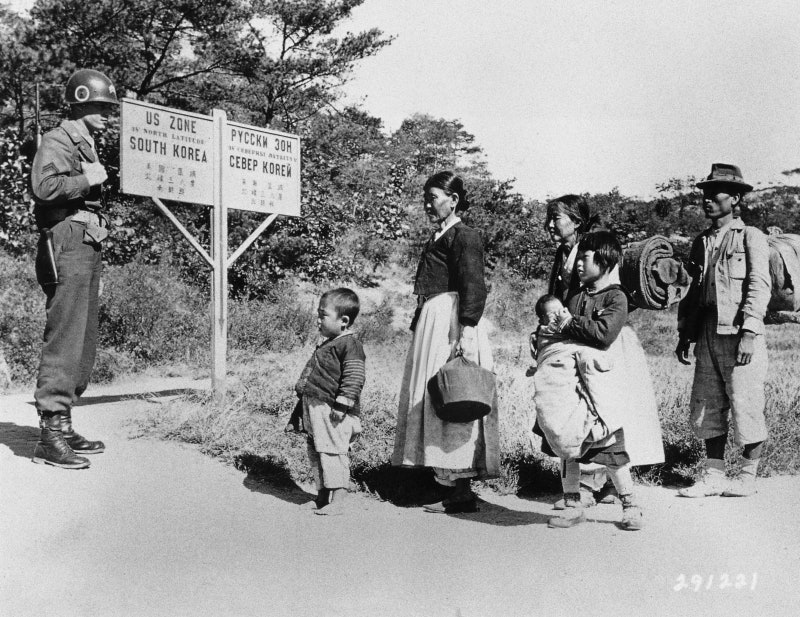 [문유미의 제대로 쓰는 해방 전후사] 북한은 개혁, 남한은 친일파 부활? 100만 월남민의 실상은 달랐다