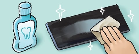 [리빙포인트] 스마트폰 액정 닦을 땐 구강청결제