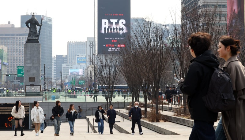 관광객도 주민도 함께 행복해질 ‘오버투어리즘’ 해법은?