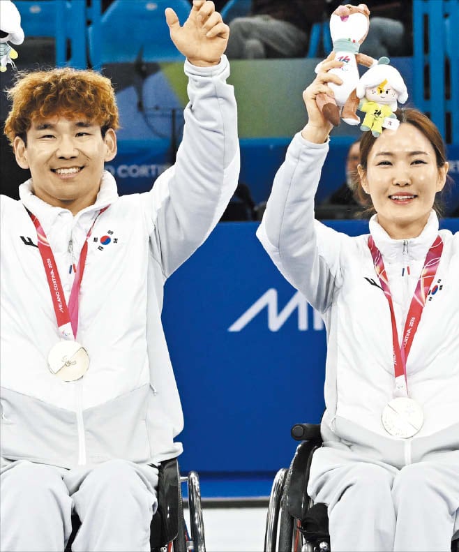 ‘남매 같은 호흡’ 눈부신 은메달