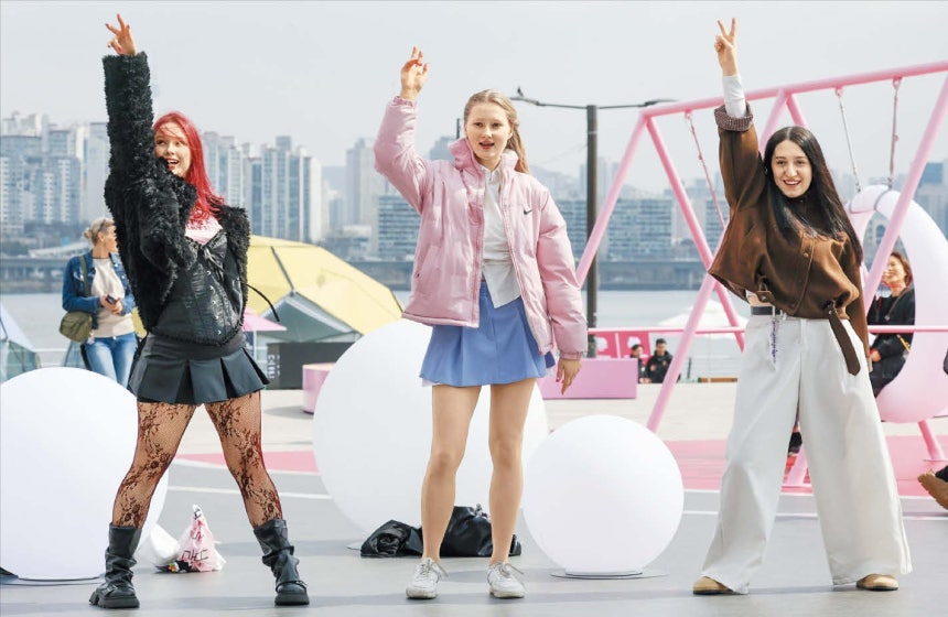 앨범 사고,<a href=