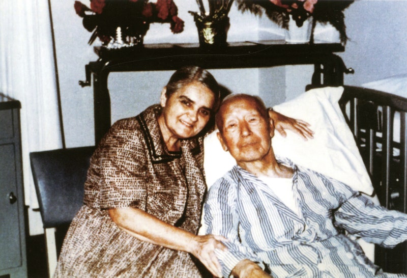 “남편은 진통제와 이유식으로 버티는 중” 프란체스카 편지 최초 발굴