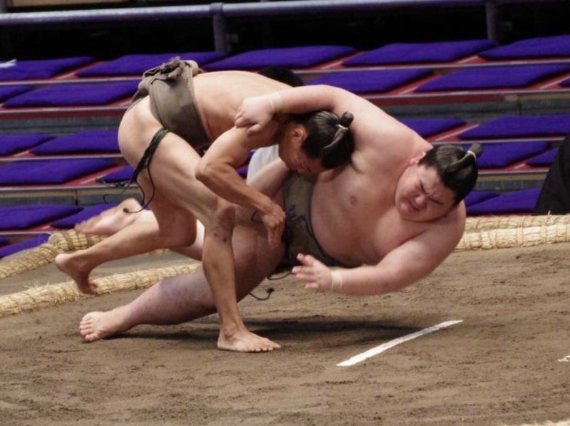 62㎏가 163㎏을 쓰러뜨렸다