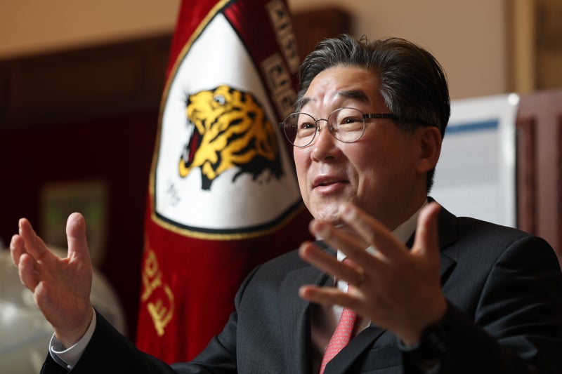 “예산 제로베이스서 다시 책정… 부속 기관들 흑자 전환”