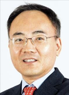 “한 권을 처음부터 끝까지… 국어 수업을 책 읽는 시간으로 바꿔야”