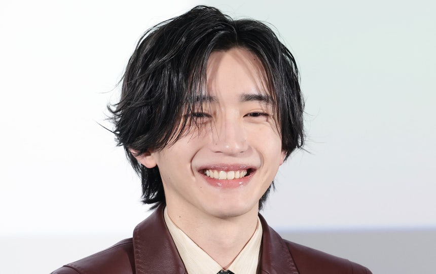 일본 배우 미치에다 슌스케(道枝駿佑)가 3일 서울 용산구 CGV용산아이파크몰에서 열린 영화 ‘네가 마지막으로 남긴 노래’ 기자 간담회에서 미소를 짓고 있다. /뉴스1