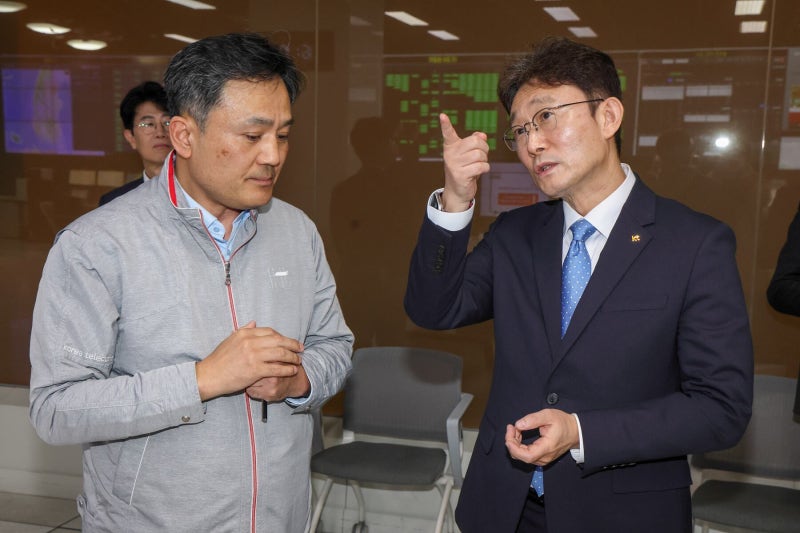 [데스크에서] KT 사장, 기본부터 바로세워야