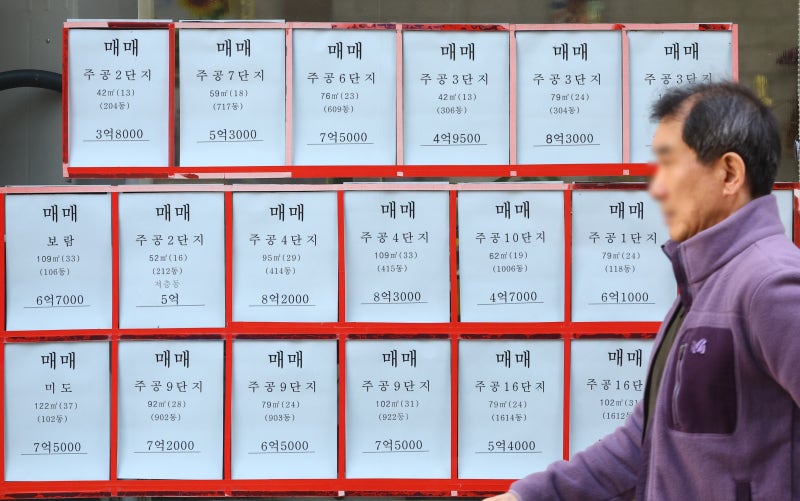 서울 전셋값, 文때 수준 6% 급등… 서민 아파트 더 뛰어