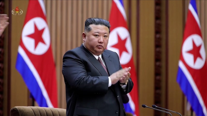 사과에 도발로 답한 北, 이틀 연속 미사일 쐈다