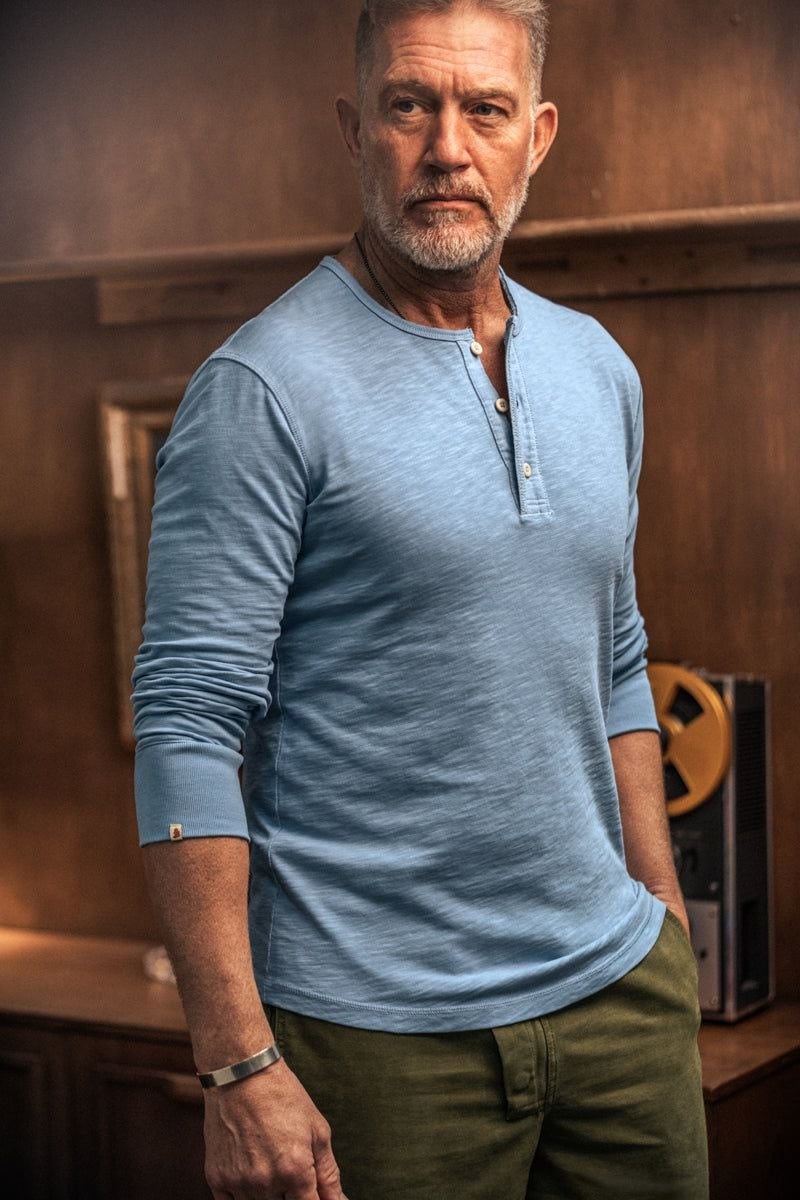 [김교석의 남자의 물건] [34] 내복으로 태어나 무비스타의 겉옷으로 출세