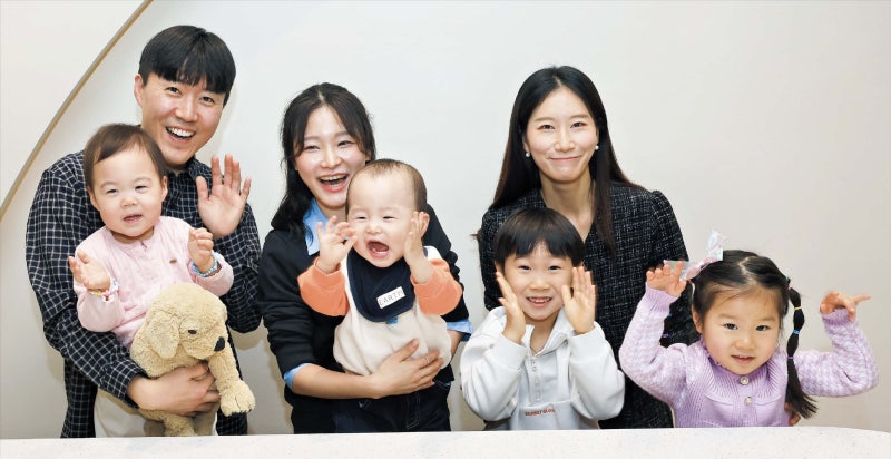 ‘1분 단위’로 출퇴근 시간 조절… “급할 때 아이 곁 지켰죠”