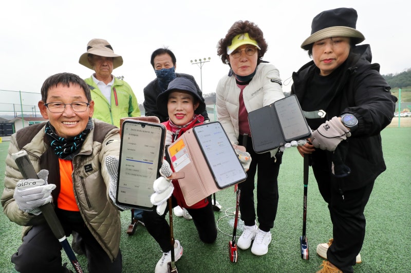 “용돈 벌고 건강 챙기고” 98세 어르신도 걷는다 괴산군의 ‘걷기 열풍’