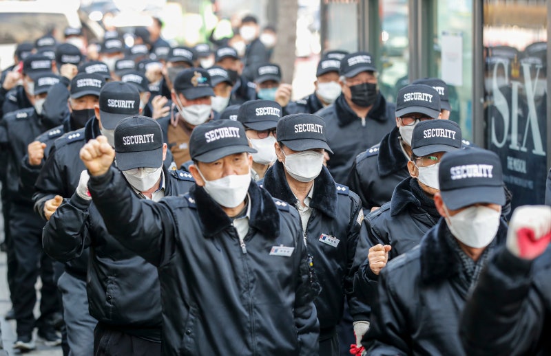 [광화문·뷰] ’3000원짜리 폭군들’이 만드는 지옥