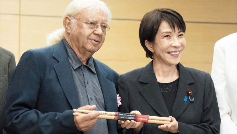 日 “中, 가장 중요한 이웃”→ “중요한 이웃”